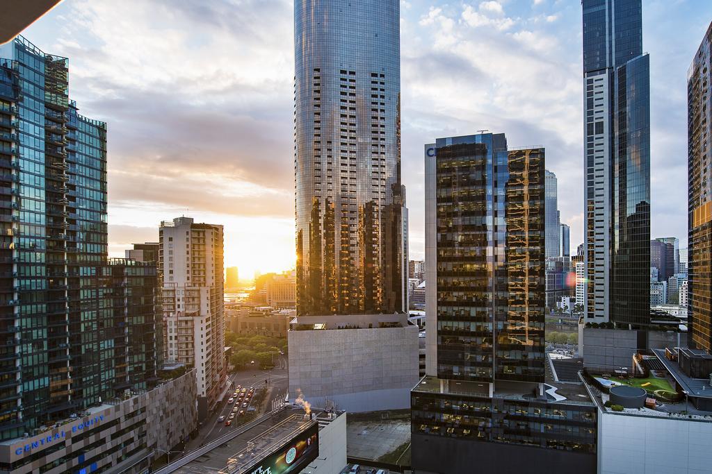 Platinum Apartments On Southbank Мелбърн Екстериор снимка